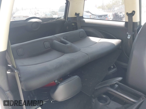 2012 MINI Hardtop with VIN WMWSU3C57CT185623, listed as a IAAI auction lot 42177627 with 159,596 mi miles and . Bid and sale history available at DreamBid. Image 8.