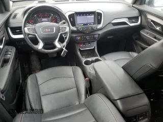 2020 GMC Terrain SLT z VIN 3GKALPEXXLL237407, wystawiony jako Copart lot #50748645 z przebiegiem 83 740 mil mil oraz Czysty tytuł • Clean title. Historia ofert i sprzedaży dostępna na DreamBid. Obrazek 8.