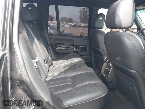 2012 Land Rover Range Rover HSE z VIN SALME1D40CA376517, wystawiony jako IAAI lot #42248985 z przebiegiem 101 005 mil mil oraz . Historia ofert i sprzedaży dostępna na DreamBid. Obrazek 8.