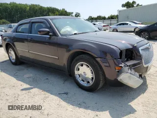 2006 Chrysler 300 Touring with VIN 2C3KA53G66H115237, listed as a Copart auction lot 68828744 with 145,860 mi miles and Clean Title. Bid and sale history available at carsss.com. Image 4.