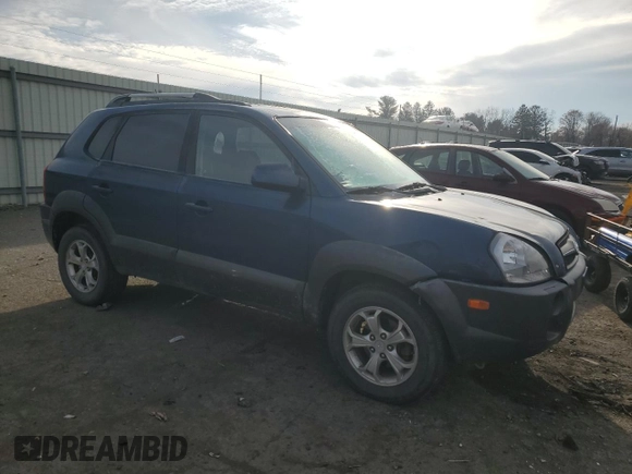 2009 Hyundai Tucson SE with VIN KM8JN72D79U113802, listed as a Copart auction lot 83455074 with 201,936 mi miles and Clean Title. Bid and sale history available at carsss.com. Image 4.