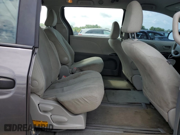 2012 Toyota Sienna с VIN 5TDZK3DCXCS198708, выставлен на аукционе Copart как лот 62806745 с пробегом 172 460 миль миль и Списание • Salvage title. История ставок и продаж доступна на DreamBid. Изображение 11.