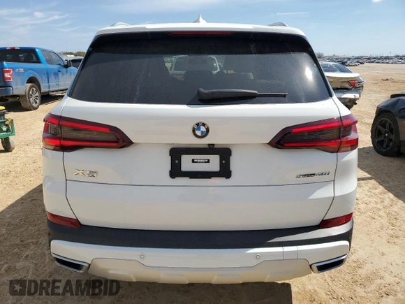 2022 BMW X5 sDrive40i with VIN 5UXCR4C0XN9K57058, listed as a Copart auction lot 46687245 with 9,347 mi miles and Salvage Title. Bid and sale history available at carsss.com. Image 6.