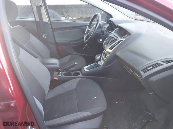 2014 Ford Focus SE with VIN 1FADP3K23EL128239, listed as a IAAI auction lot 41965605 with 127,867 mi miles. Bid and sale history available at carsss.com. Image 5.