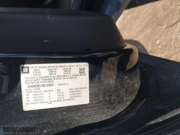 2013 Chevrolet Avalanche LS with VIN 3GNMCEE01DG129937, listed as a IAAI auction lot 41329078 with 207,576 mi miles. Bid and sale history available at carsss.com. Image 9.
