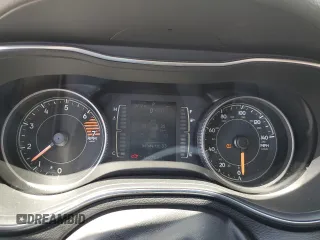 2019 Jeep Cherokee Altitude with VIN 1C4PJLLB8KD338946, listed as a Copart auction lot 53067155 with 66,073 mi miles and Salvage title. Bid and sale history available at DreamBid. Image 9.