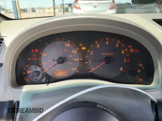 2004 Infiniti G35 w/Leather z VIN JNKCV54E84M811477, wystawiony jako Copart lot #53752825 z przebiegiem 124 140 mil mil oraz Szkoda całkowita • Salvage title. Historia ofert i sprzedaży dostępna na DreamBid. Obrazek 9.
