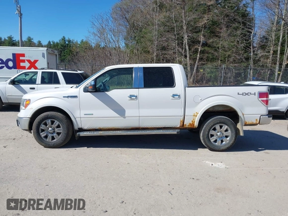 2011 Ford F-150 XLT with VIN 1FTFW1ETXBFC33076, listed as a IAAI auction lot 42142962 with 160,208 mi miles and . Bid and sale history available at carsss.com. Image 15.