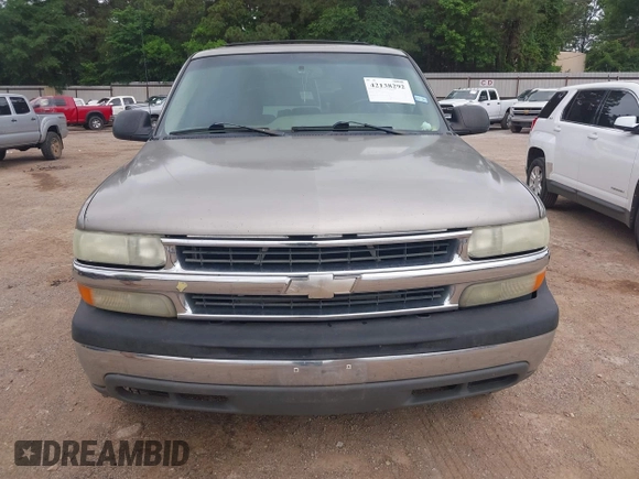 2003 Chevrolet Tahoe LS with VIN 1GNEC13V53R159937, listed as a IAAI auction lot 42138292 with 256,395 mi miles. Bid and sale history available at carsss.com. Image 6.