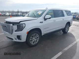 2022 GMC Yukon XL Denali with VIN 1GKS2JKLXNR344975, listed as a IAAI auction lot 41481290 with 39,783 mi miles and . Bid and sale history available at carsss.com. Image 17.