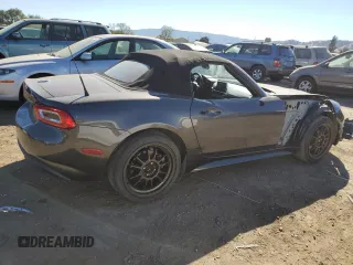2017 FIAT 124 Spider Classica with VIN JC1NFAEK3H0102762, listed as a Copart auction lot 77466204 with 26,600 mi miles and Salvage title. Bid and sale history available at DreamBid. Image 3.