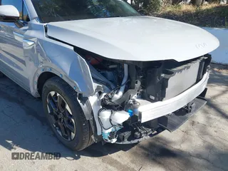 2025 Kia Sorento S z VIN 5XYRL4JC4SG324838, wystawiony jako IAAI lot #42328103 z przebiegiem 9 253 mil mil oraz . Historia ofert i sprzedaży dostępna na DreamBid. Obrazek 6.