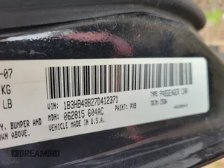 2007 Dodge Caliber SXT z VIN 1B3HB48B27D412371, wystawiony jako IAAI lot #41800631 z przebiegiem 198 594 mil mil oraz . Historia ofert i sprzedaży dostępna na DreamBid. Obrazek 9.