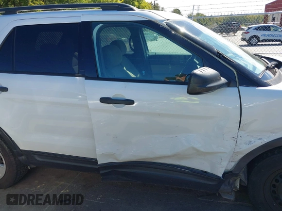 2014 Ford Explorer with VIN 1FM5K8B85EGB25183, listed as a IAAI auction lot 40564997 with 260,522 mi miles and . Bid and sale history available at carsss.com. Image 13.