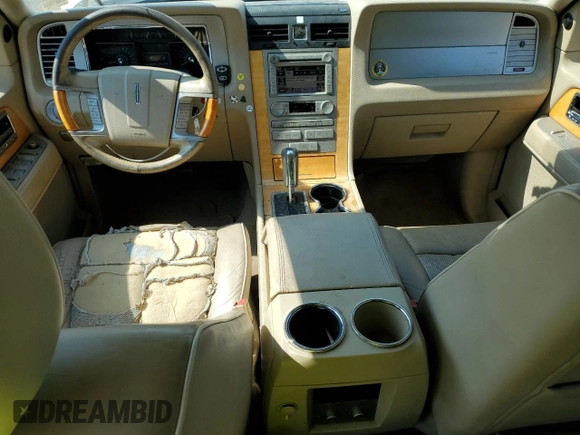 2008 Lincoln Navigator with VIN 5LMFU28598LJ00255, listed as a Copart auction lot 62189995 with 238,029 mi miles and Salvage title. Bid and sale history available at DreamBid. Image 8.