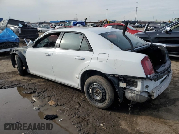2017 Chrysler 300 S with VIN 2C3CCAGG4HH648336, listed as a Copart auction lot 43112675 with 92,120 mi miles and Clean Title. Bid and sale history available at DreamBid. Image 2.