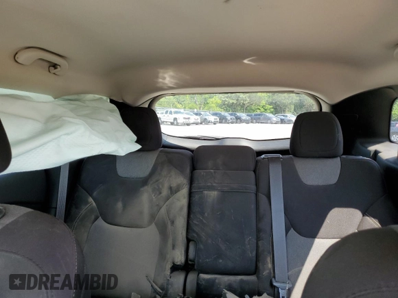 2015 Jeep Cherokee Sport с VIN 1C4PJLAB2FW669812, выставлен на аукционе Copart как лот 60304335 с пробегом 119 828 миль миль и Списание • Salvage title. История ставок и продаж доступна на DreamBid. Изображение 10.