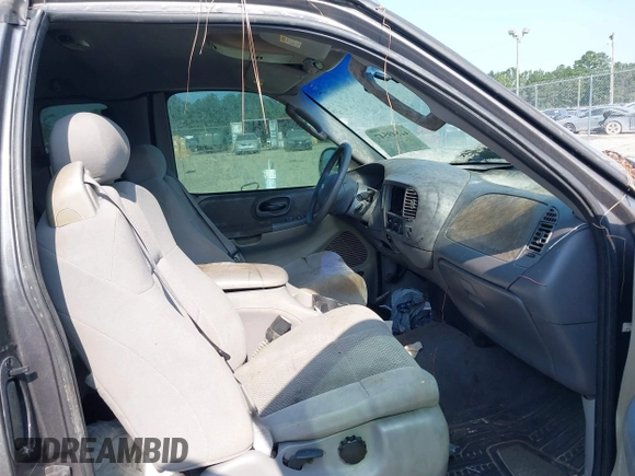 2003 Ford F-150 XL with VIN 2FTRX07W93CB11978, listed as a IAAI auction lot 42549547 with 209,486 mi miles and . Bid and sale history available at DreamBid. Image 5.