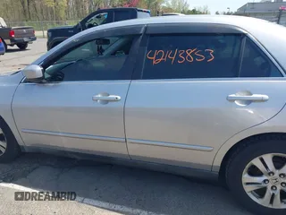 2007 Honda Accord LX z VIN 1HGCM56407A123313, wystawiony jako IAAI lot #42143853 z przebiegiem 193 976 mil mil oraz . Historia ofert i sprzedaży dostępna na DreamBid. Obrazek 14.