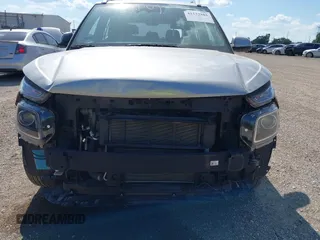 2024 Hyundai Venue Limited with VIN KMHRC8A37RU306393, listed as a IAAI auction lot 41532801 with 11,605 mi miles and . Bid and sale history available at DreamBid. Image 6.