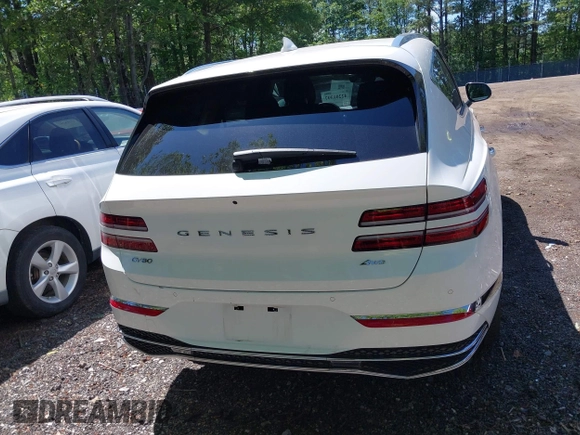2025 Genesis GV80 Standard with VIN KMUHFESB4SU248645, listed as a IAAI auction lot 42201397 with 10,938 mi miles and . Bid and sale history available at DreamBid. Image 16.