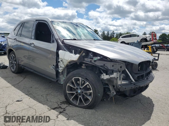 2017 BMW X5 xDrive35i z VIN 5UXKR0C34H0X80194, wystawiony jako Copart lot #57305325 z przebiegiem 129 125 mil mil oraz Szkoda całkowita • Salvage title. Historia ofert i sprzedaży dostępna na DreamBid. Obrazek 4.