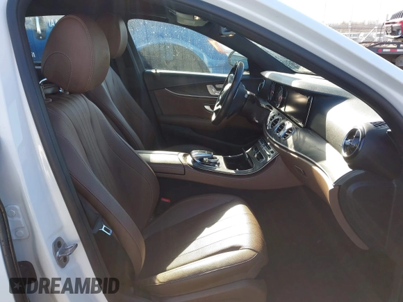2019 Mercedes-Benz E-Class E 300 with VIN WDDZF4KB7KA544039, listed as a IAAI auction lot 41824267 with 67,072 mi miles. Bid and sale history available at carsss.com. Image 5.