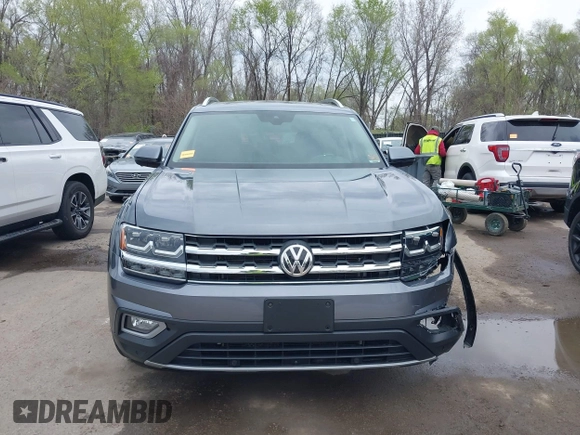 2018 Volkswagen Atlas SEL Premium with VIN 1V2NR2CA2JC592186, listed as a IAAI auction lot 41923620 with 108,162 mi miles and . Bid and sale history available at DreamBid. Image 12.