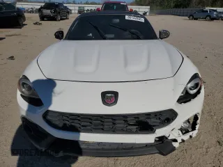 2017 FIAT 124 Spider Lusso z VIN JC1NFAEK7H0119175, wystawiony jako Copart lot #89142865 z przebiegiem Nie podano mil oraz Szkoda całkowita • Salvage title. Historia ofert i sprzedaży dostępna na DreamBid. Obrazek 5.
