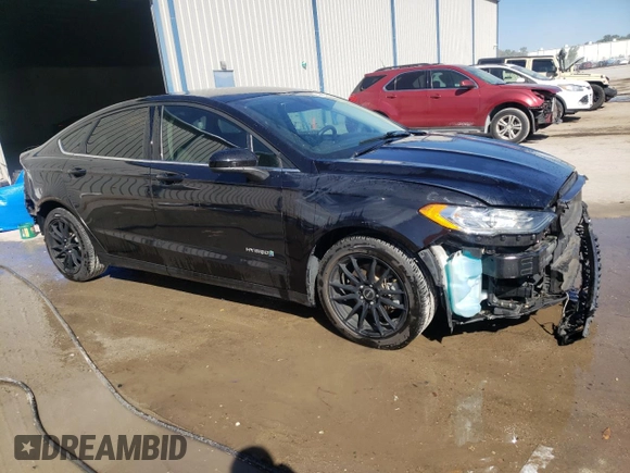 2019 Ford Fusion Hybrid SE with VIN 3FA6P0LU7KR154752, listed as a Copart auction lot 44435433 with 106,827 mi miles. Bid and sale history available at carsss.com. Image 4.