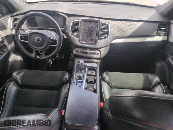 2017 Volvo XC90 R-Design with VIN YV4BC0PM6H1130568, listed as a Copart auction lot 54856725 with 56,462 mi miles and Salvage Title. Bid and sale history available at DreamBid. Image 8.