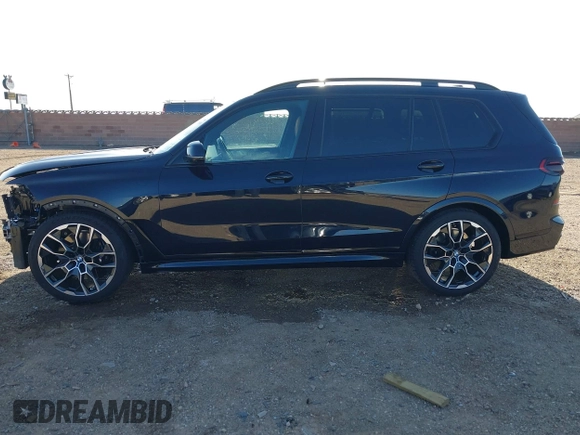 2024 BMW X7 xDrive40i with VIN 5UX23EM09R9S27315, listed as a IAAI auction lot 41978380 with 27,769 mi miles. Bid and sale history available at carsss.com. Image 15.