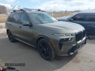 2024 BMW X7 xDrive40i z VIN 5UX23EM0XR9S82369, wystawiony jako IAAI lot #41681924 z przebiegiem 22 270 mil mil oraz . Historia ofert i sprzedaży dostępna na DreamBid. Obrazek 1.