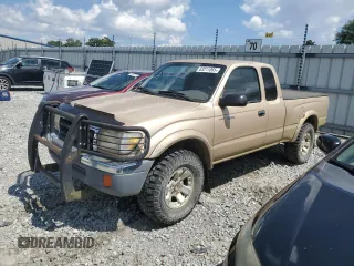 2000 Toyota Tacoma with VIN 4TAWN72N1YZ668079, listed as a Copart auction lot 63211065 with 270,145 mi miles and Clean title. Bid and sale history available at DreamBid. Image 1.