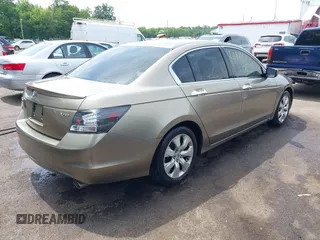 2008 Honda Accord EX z VIN 1HGCP36788A015562, wystawiony jako IAAI lot #42449058 z przebiegiem 234 155 mil mil oraz . Historia ofert i sprzedaży dostępna na DreamBid. Obrazek 4.