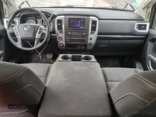 2017 Nissan Titan S z VIN 1N6AA1CJ2HN553031, wystawiony jako Copart lot #59764065 z przebiegiem 148 012 mil mil oraz Szkoda całkowita • Salvage title. Historia ofert i sprzedaży dostępna na DreamBid. Obrazek 8.
