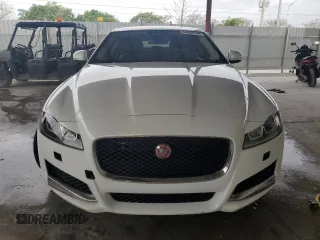2017 Jaguar XF 35t Premium with VIN SAJBD4BV4HCY44941, listed as a Copart auction lot 62869184 with 65,914 mi miles and Salvage Title. Bid and sale history available at carsss.com. Image 5.