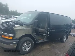 2018 Chevrolet Express Cargo с VIN 1GCWGAFP0J1250723, выставлен на аукционе IAAI как лот 42471313 с пробегом 129 896 миль миль и . История ставок и продаж доступна на DreamBid. Изображение 6.