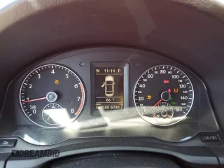 2012 Volkswagen Eos Komfort с VIN WVWBW7AH0CV003363, выставлен на аукционе Copart как лот 57590655 с пробегом 141 549 миль миль и Списание • Salvage title. История ставок и продаж доступна на DreamBid. Изображение 9.