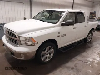 2015 Ram 1500 Big Horn z VIN 1C6RR7LT3FS519298, wystawiony jako IAAI lot #41724865 z przebiegiem 123 385 mil mil oraz . Historia ofert i sprzedaży dostępna na DreamBid. Obrazek 18.