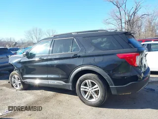 2023 Ford Explorer XLT with VIN 1FMSK8DHXPGB70042, listed as a IAAI auction lot 41429453 with 30,857 mi miles. Bid and sale history available at carsss.com. Image 14.
