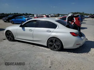 2024 BMW 3 Series 330i z VIN 3MW69FF06R8E24468, wystawiony jako Copart lot #48425065 z przebiegiem 11 875 mil mil oraz Szkoda całkowita • Salvage title. Historia ofert i sprzedaży dostępna na DreamBid. Obrazek 2.