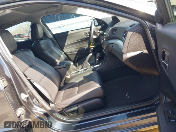 2016 Acura ILX with VIN 19UDE2F30GA022831, listed as a IAAI auction lot 41734215 with 71,628 mi miles. Bid and sale history available at carsss.com. Image 5.