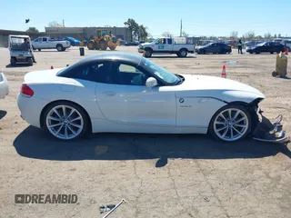 2011 BMW Z4 sDrive35i with VIN WBALM7C55BE383700, listed as a IAAI auction lot 41852272 with 101,562 mi miles. Bid and sale history available at carsss.com. Image 13.