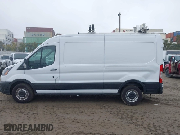 2021 Ford Transit Cargo with VIN 1FTBR1C88MKA52816, listed as a IAAI auction lot 41620731 with 60,716 mi miles and . Bid and sale history available at DreamBid. Image 14.