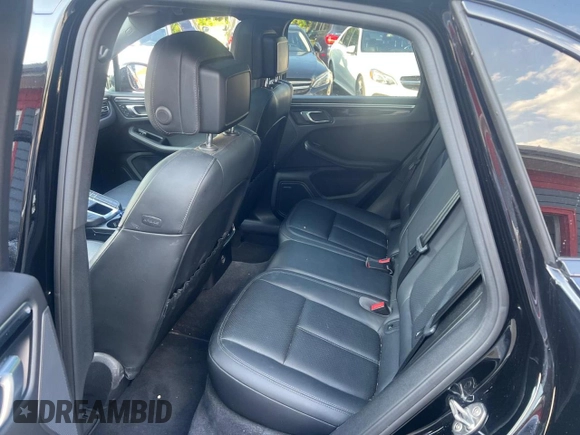 2020 Porsche Macan S with VIN WP1AB2A51LLB31069, listed as a Copart auction lot 62879595 with 100,323 mi miles and Clean title. Bid and sale history available at DreamBid. Image 6.