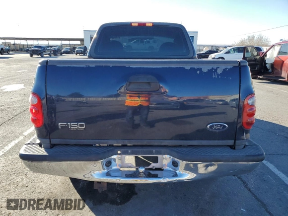 2004 Ford F-150 XL z VIN 2FTRF07274CA23500, wystawiony jako Copart lot #88761275 z przebiegiem 257 573 mil mil oraz Szkoda całkowita • Salvage title. Historia ofert i sprzedaży dostępna na DreamBid. Obrazek 6.