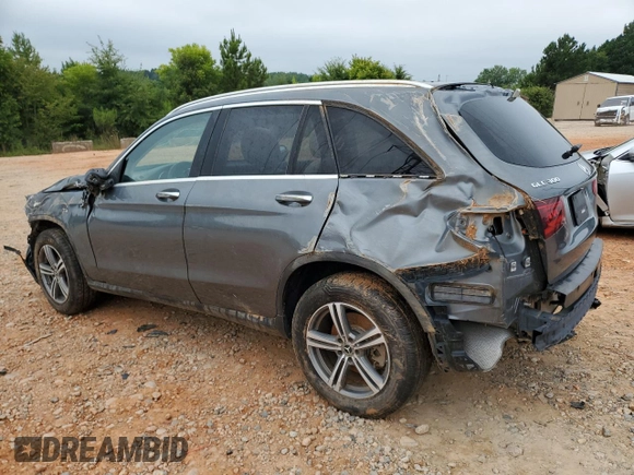2020 Mercedes-Benz GLC 300 with VIN W1N0G8DB3LF820217, listed as a Copart auction lot 64338035 with Not provided miles and Clean title. Bid and sale history available at DreamBid. Image 2.