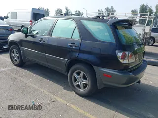 2001 Lexus RX 300 z VIN JTJHF10UX10181150, wystawiony jako IAAI lot #42474131 z przebiegiem 143 047 mil mil oraz . Historia ofert i sprzedaży dostępna na DreamBid. Obrazek 3.