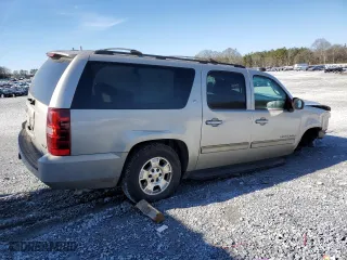 2009 Chevrolet Suburban LT w/2LT with VIN 1GNFC26089R268105, listed as a Copart auction lot 43194715 with 0 mi miles and Salvage Title. Bid and sale history available at carsss.com. Image 3.